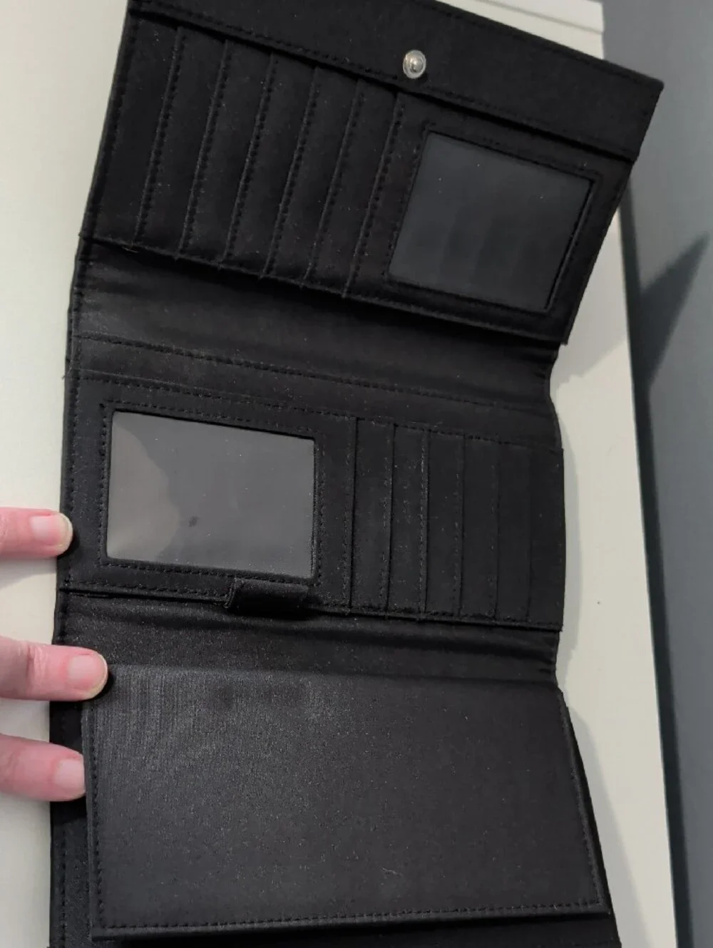 mundi compact black